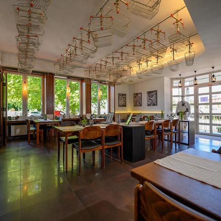 Otto'S Parkhotel سارلويس المظهر الخارجي الصورة