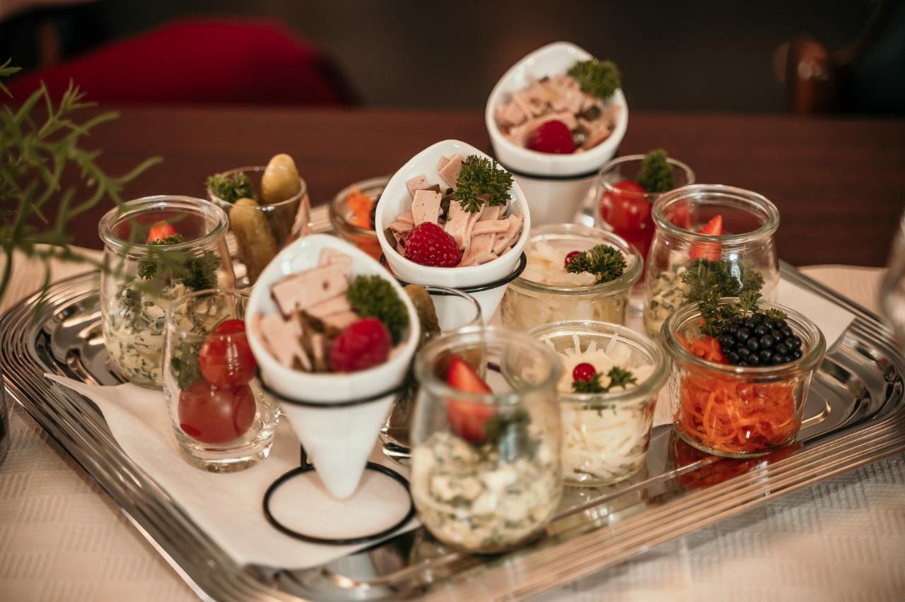 Otto'S Parkhotel سارلويس المظهر الخارجي الصورة