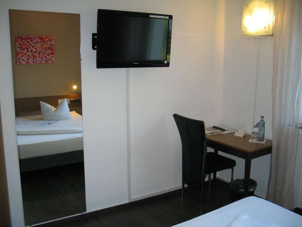 Otto'S Parkhotel سارلويس الغرفة الصورة